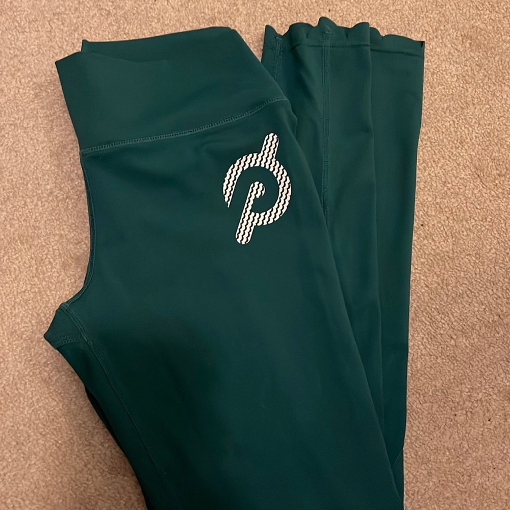Green peloton leggings